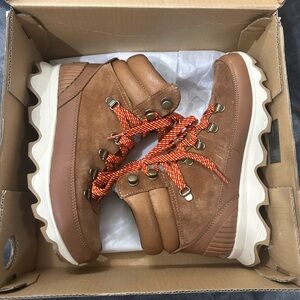 VGUC-SOREL- size 7.5 - Kinetic Conquest boot